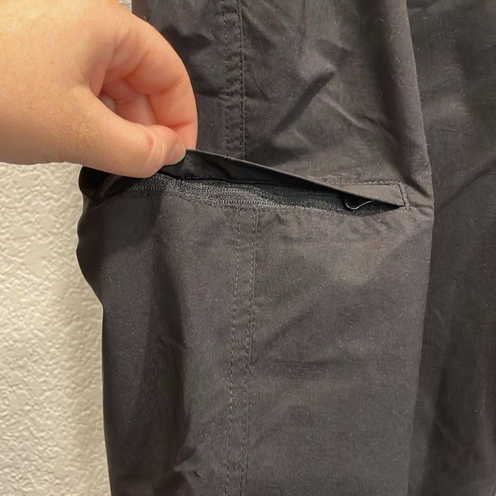 Gerry Black Cropped Straight Leg Cargo Hiking Pants Size XL - Picture 4 of 9